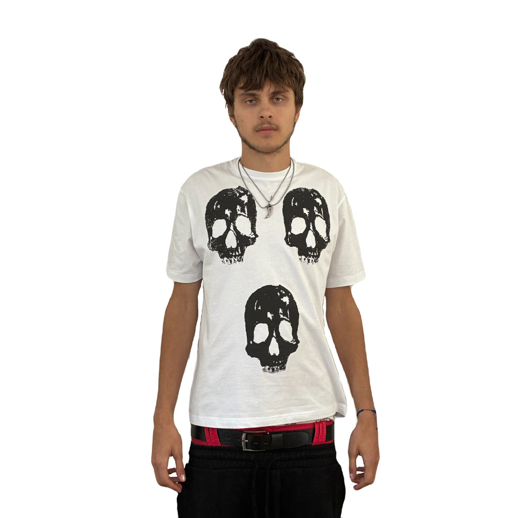 “SKULLS” TEE